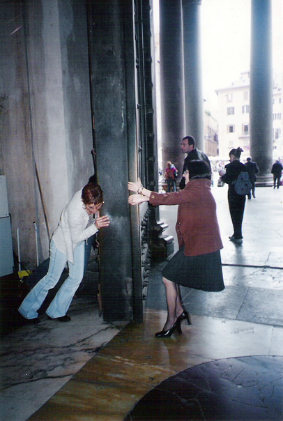 Photo: Closing the 8-ton doors at the Pantheon